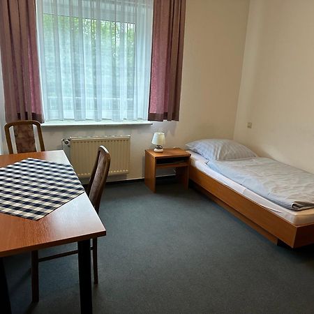 Hotel Haus Pegasus Garbsen Habitación foto